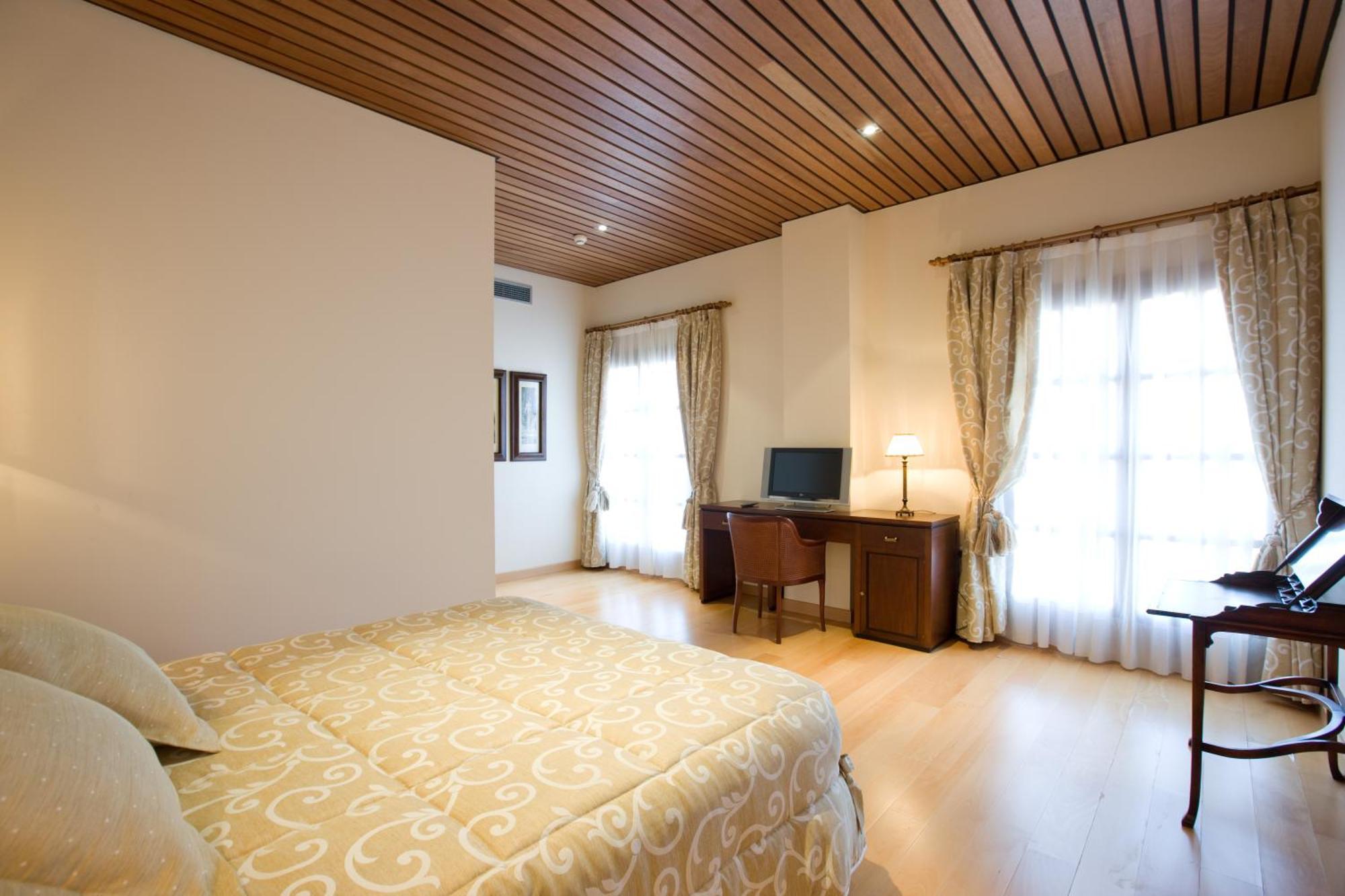 Bodegas Hacienda Albae Guest House Argamasilla De Alba Ngoại thất bức ảnh