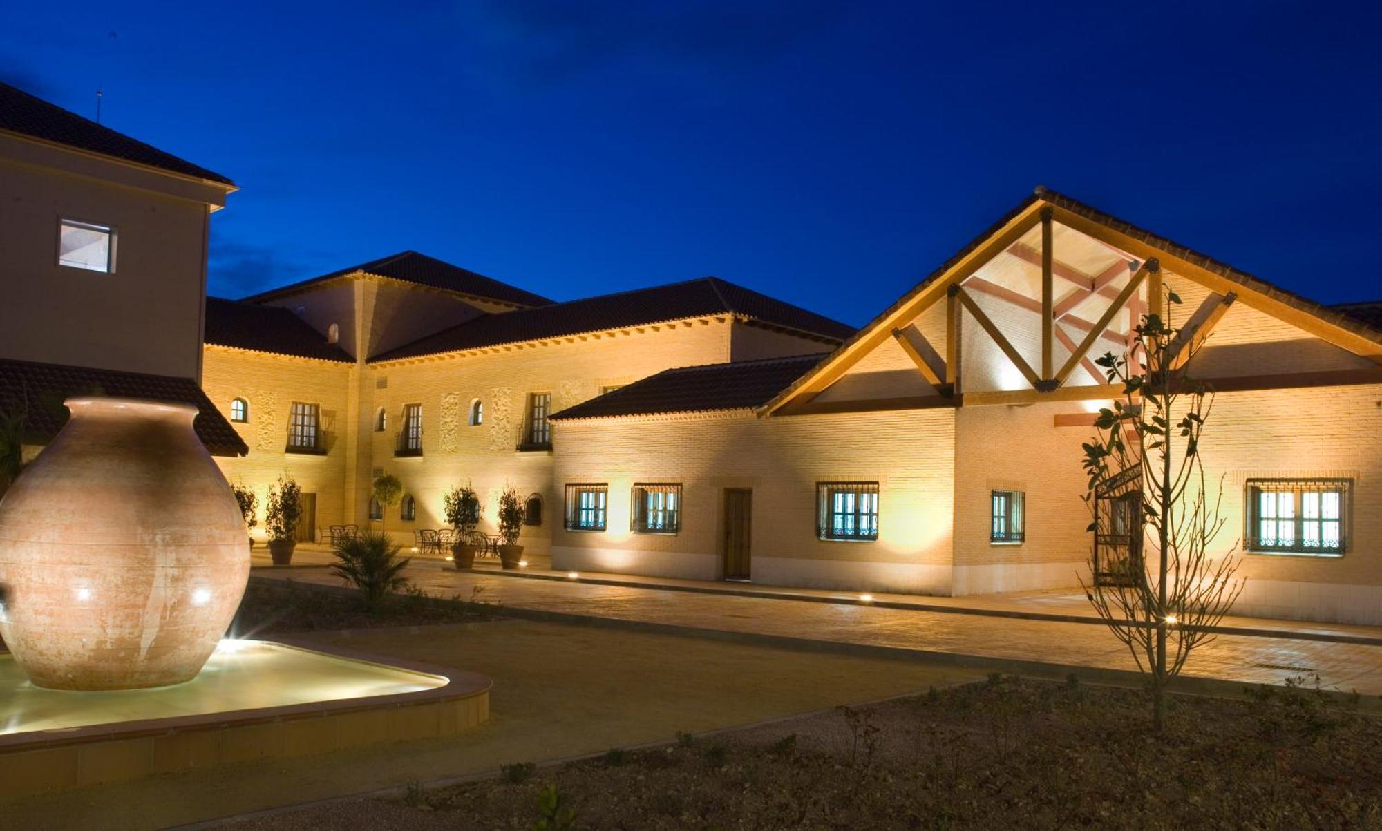 Bodegas Hacienda Albae Guest House Argamasilla De Alba Ngoại thất bức ảnh