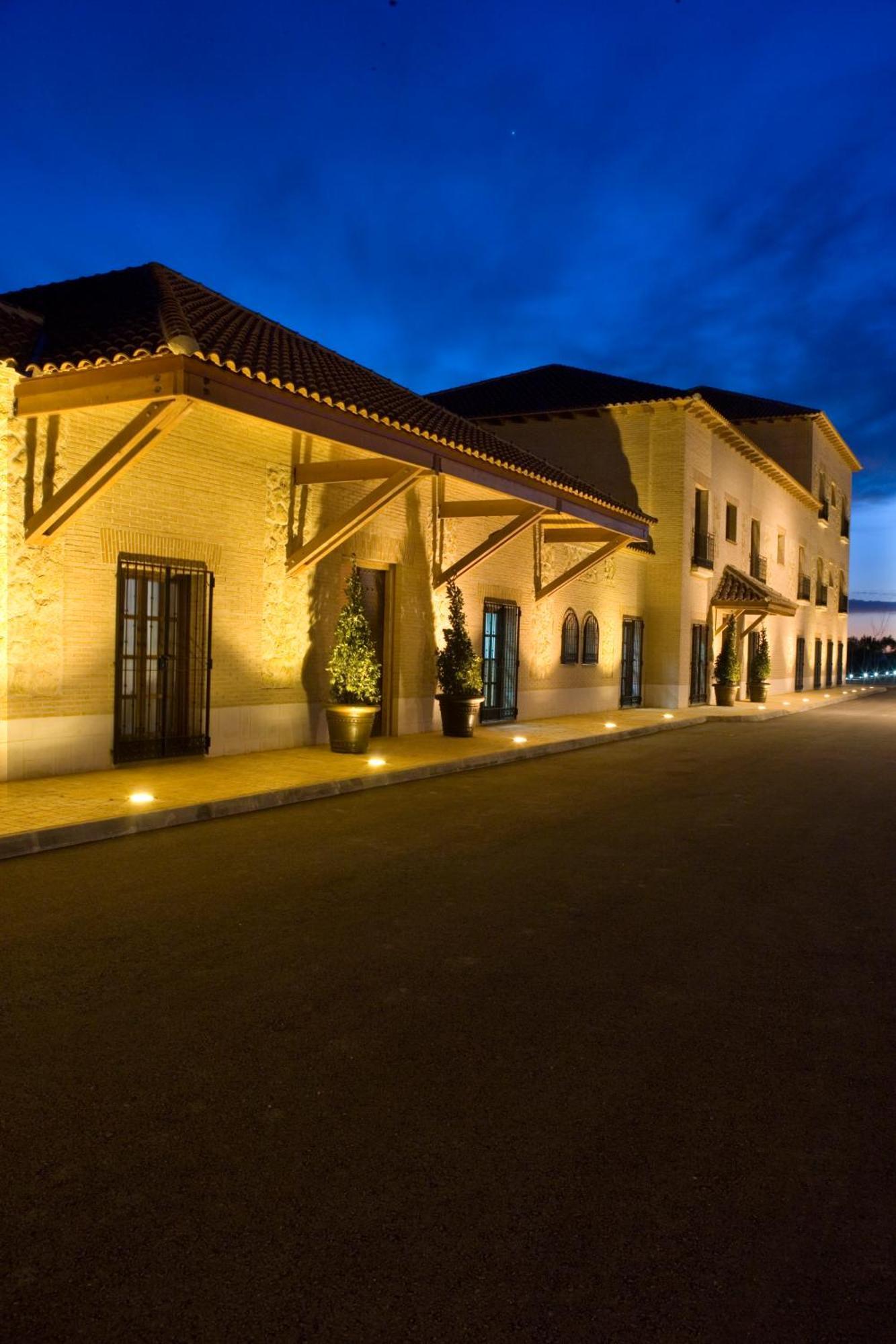 Bodegas Hacienda Albae Guest House Argamasilla De Alba Ngoại thất bức ảnh